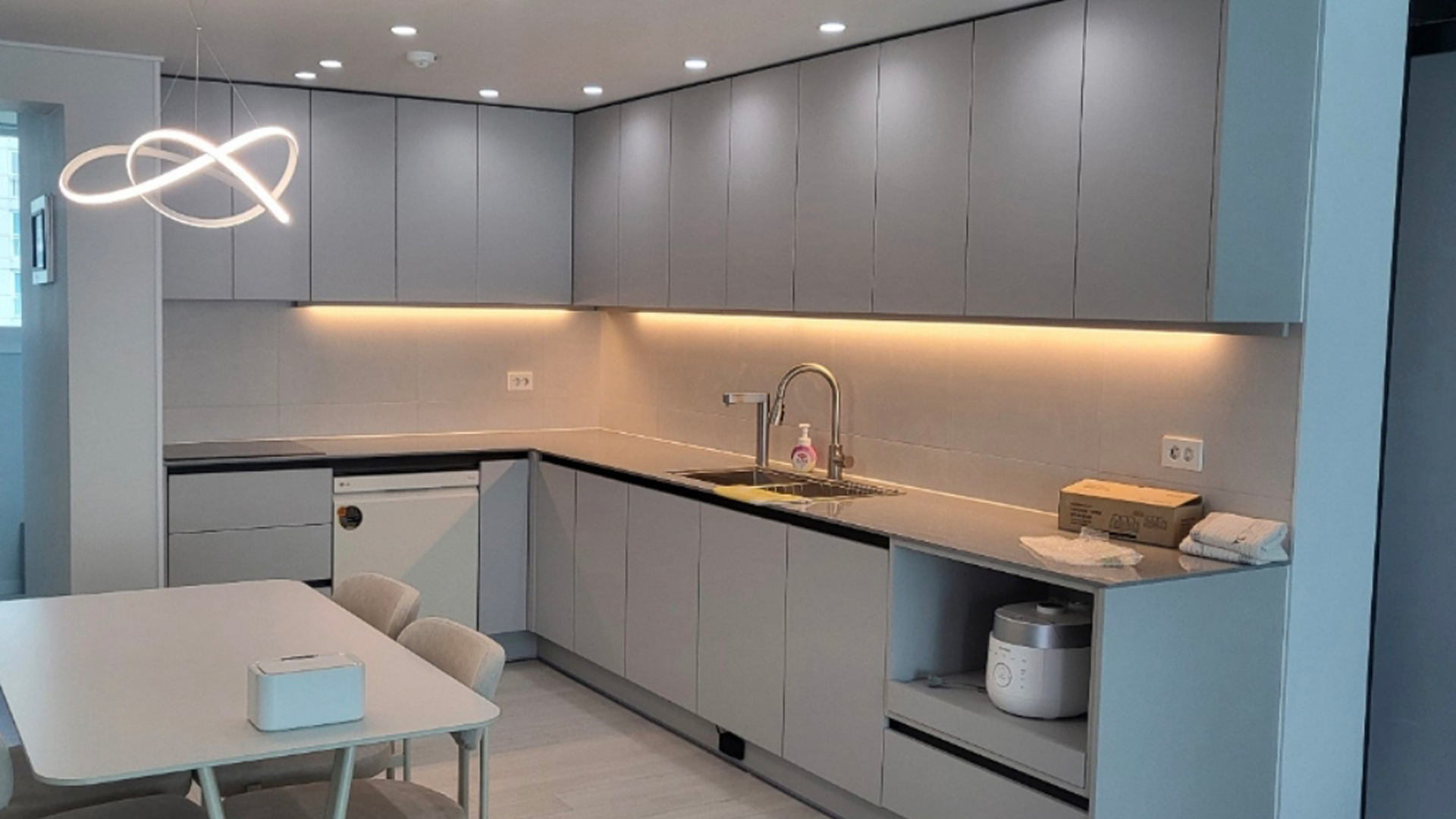 메인 슬라이드 이미지